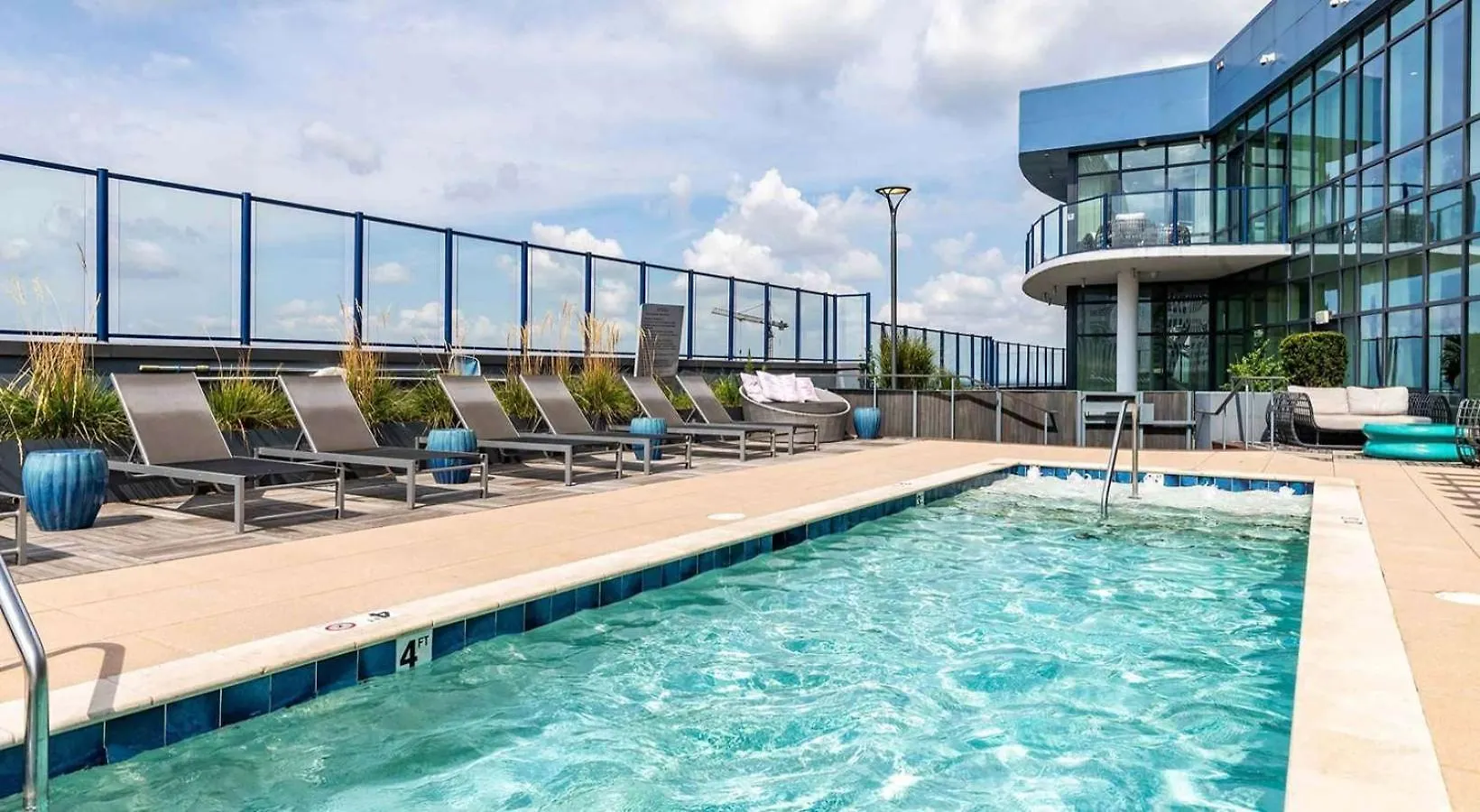 2Br Uptown Charlotte Furnished Apartments Apts