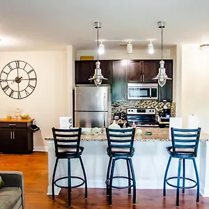 Serene Uptown 2br And 2ba Charlotte