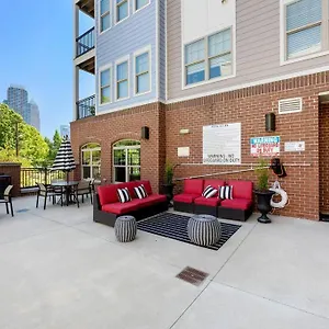 Uptown Elegance Gym, Pool, Wine Charlotte